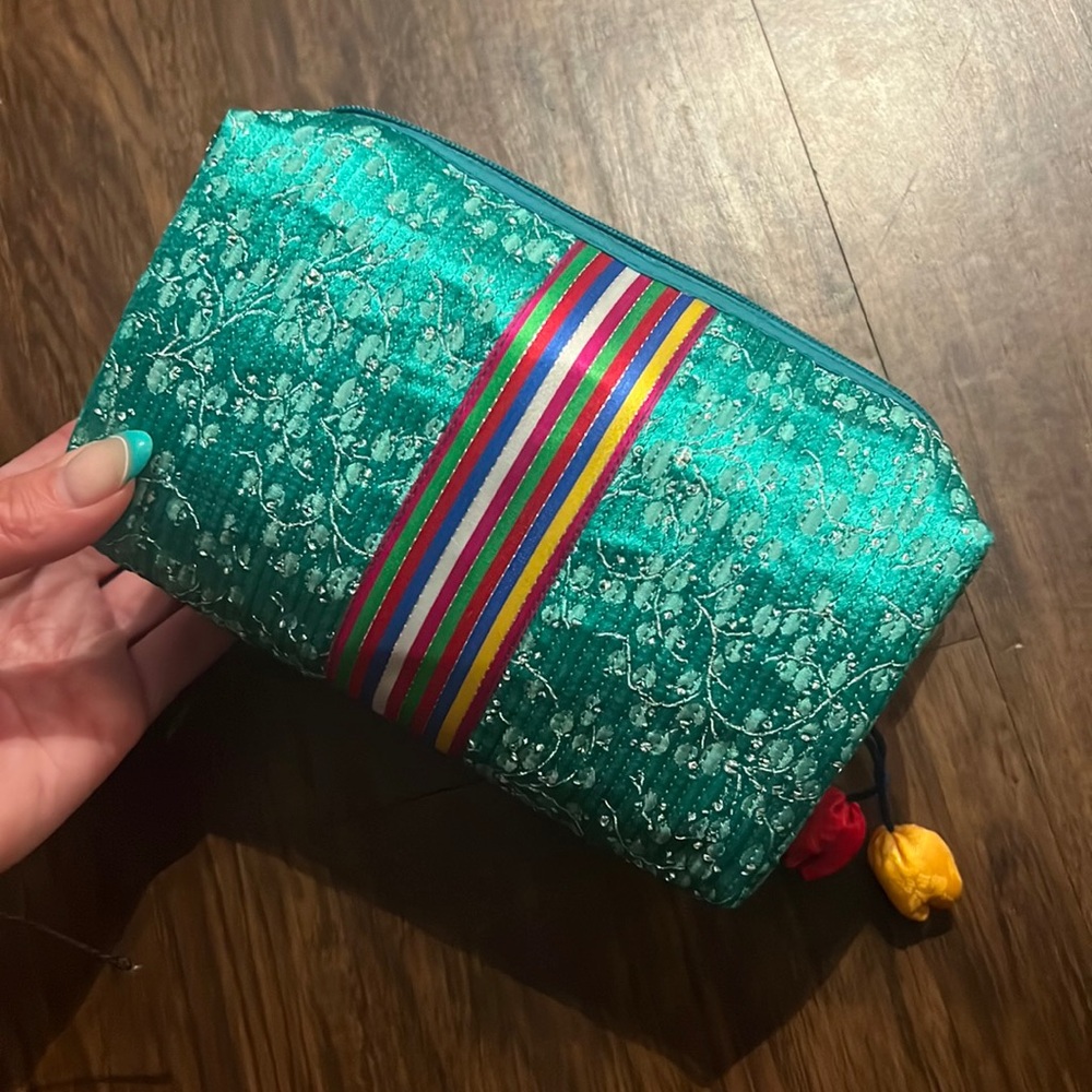 Silky Catch all Pouch